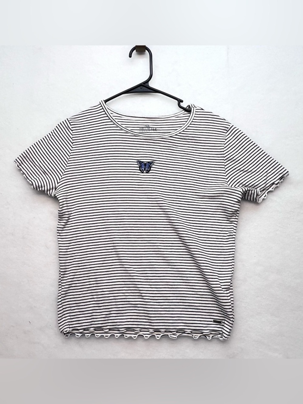 90s Hollister Striped Butterfly Embroidered Short Sleeve Top - White/Black